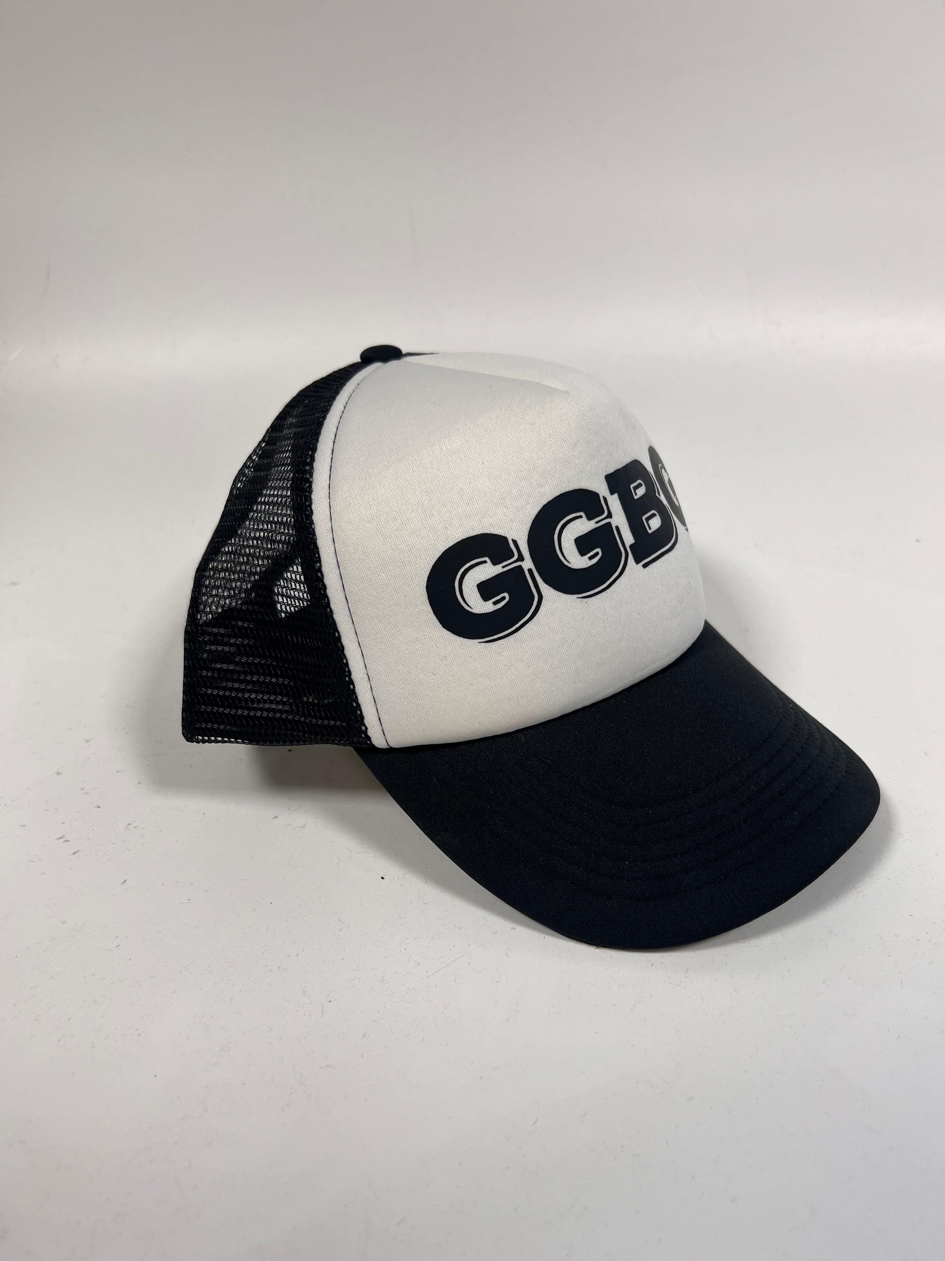 Cappello GGBG bianco e nero, cappello trucker con stampa GGBG