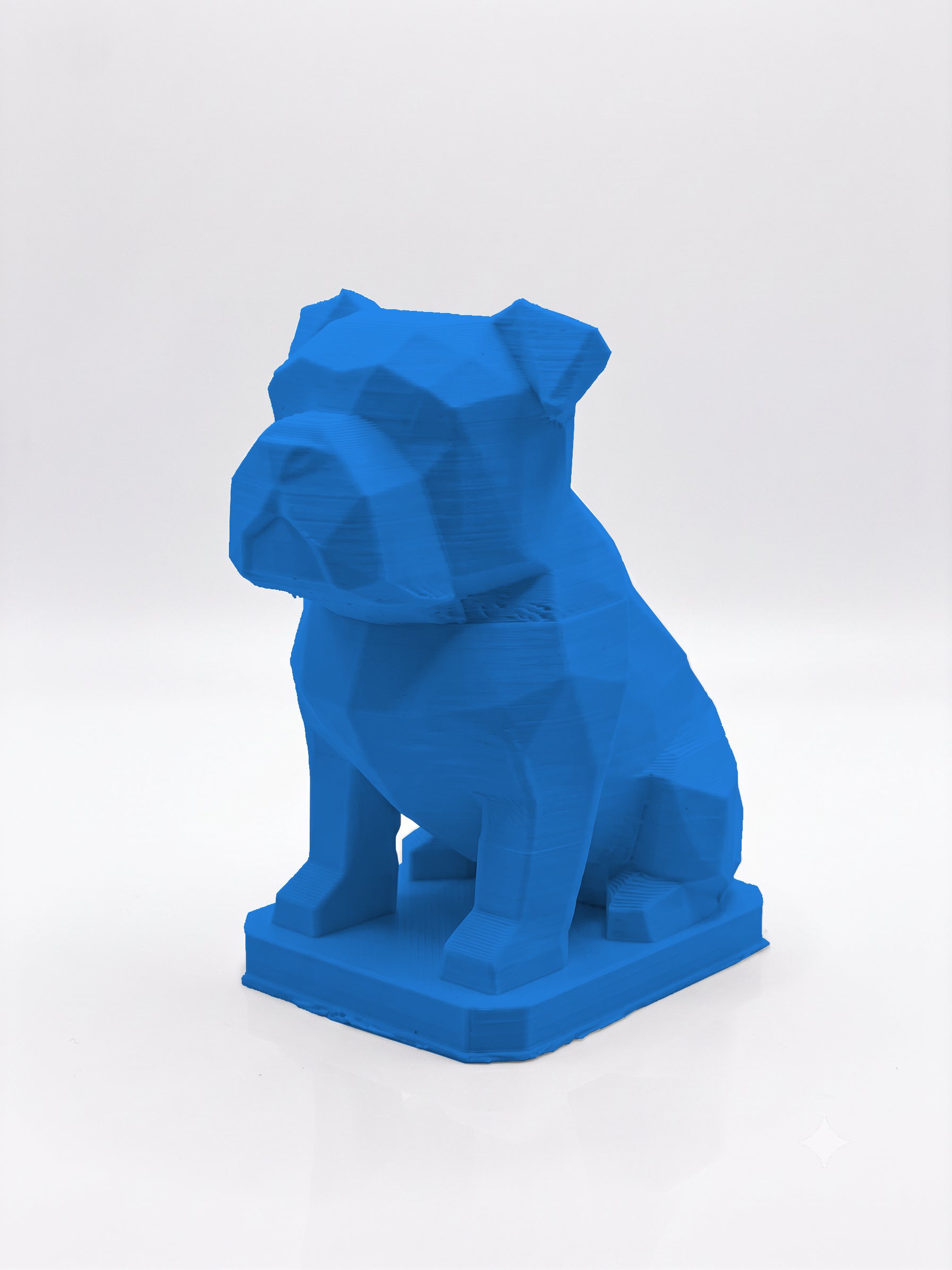 Statuina bulldog blu in stampa 3D PLA, totem animale low-poly da collezione