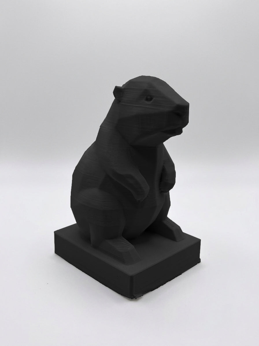 Statuina castoro nero in stampa 3D PLA, totem animale low-poly da collezione