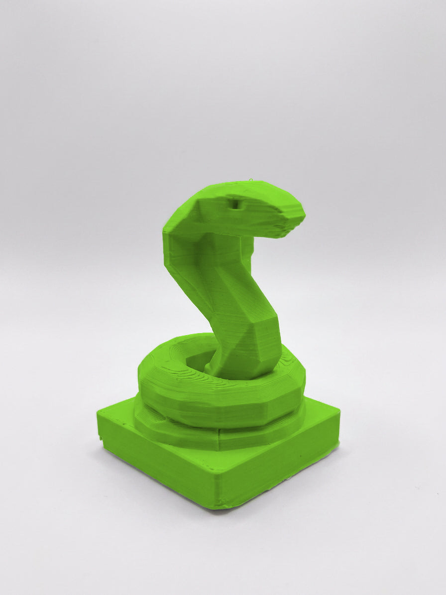 Statuina cobra verde in stampa 3D PLA, totem animale low-poly da collezione