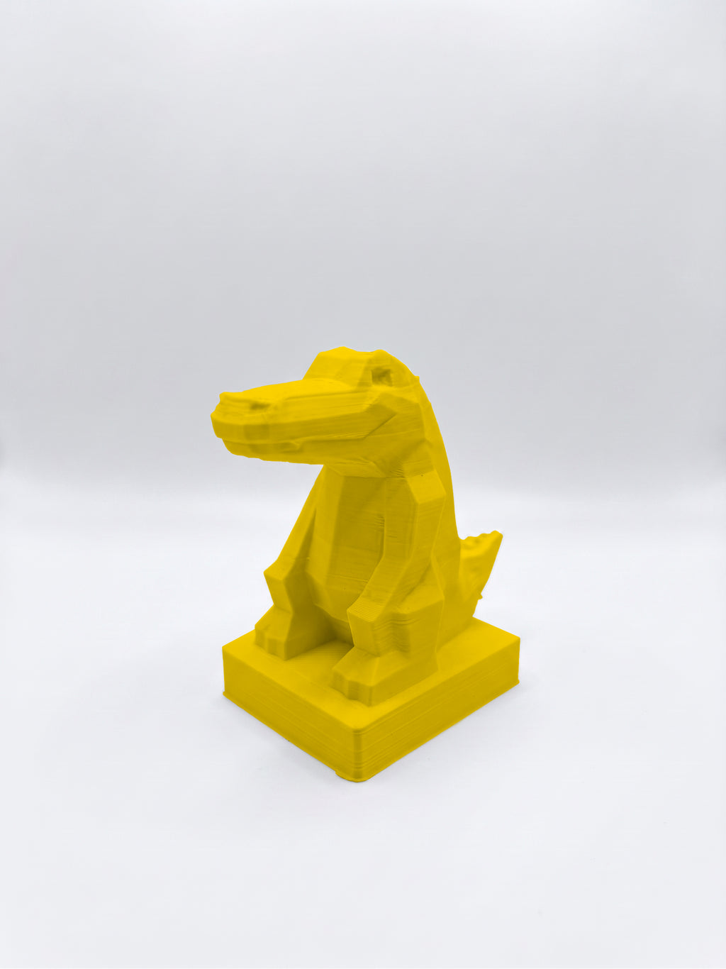 Statuina coccodrillo giallo in stampa 3D PLA, totem animale low-poly da collezione