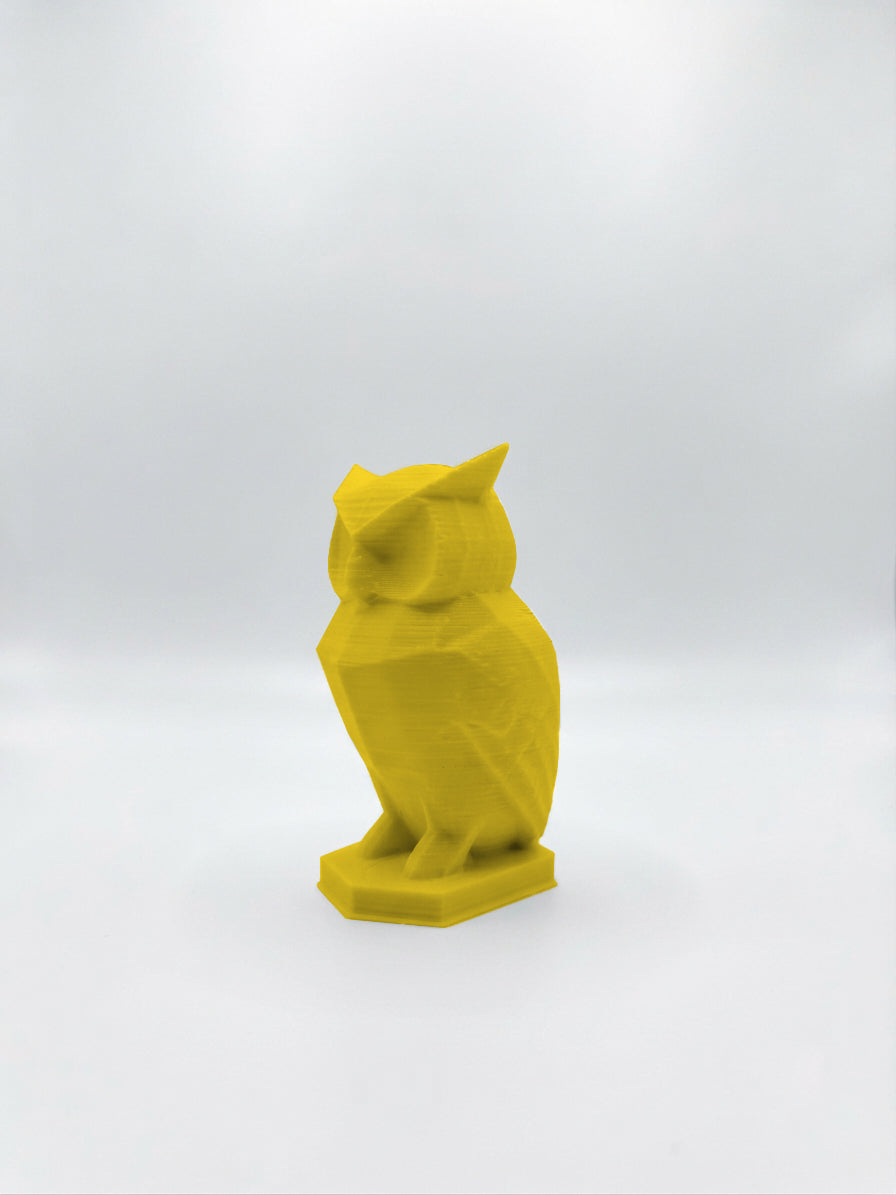 Statuina gufo giallo in stampa 3D PLA, totem animale low-poly da collezione