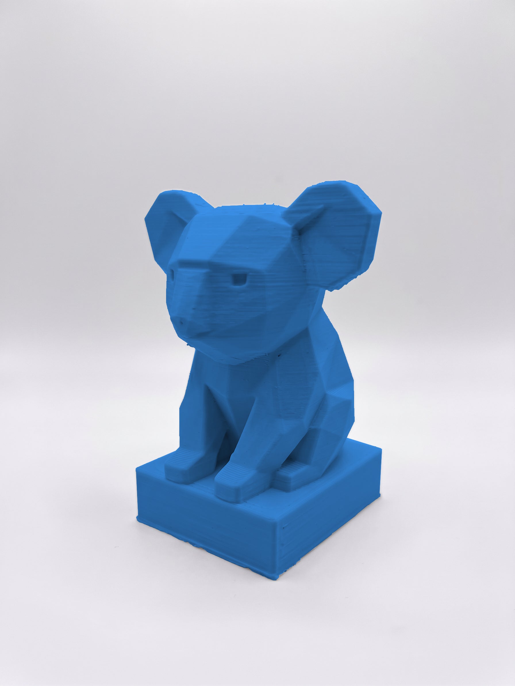 Statuina koala blu in stampa 3D PLA, totem animale low-poly da collezione