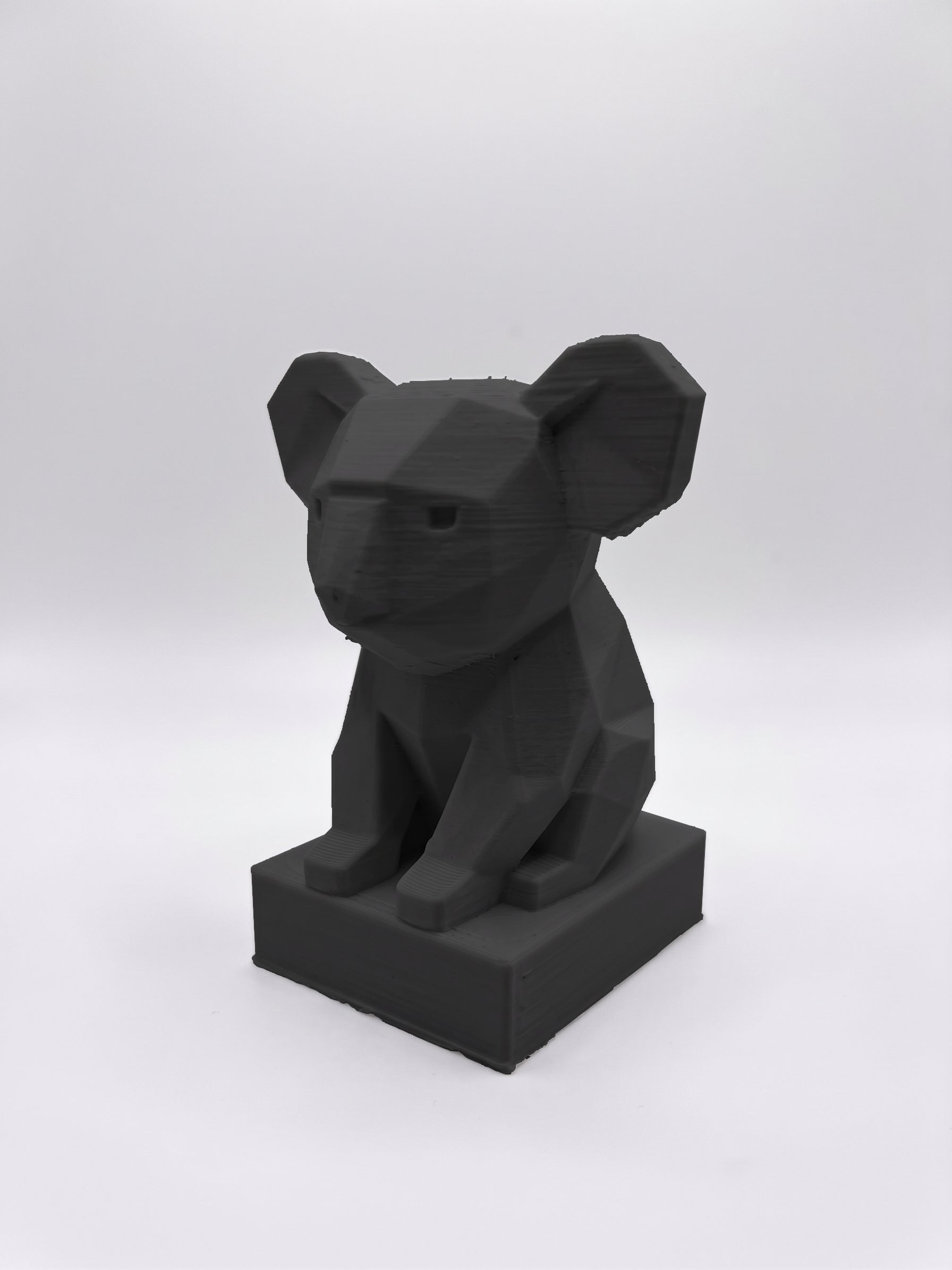 Statuina koala nero in stampa 3D PLA, totem animale low-poly da collezione