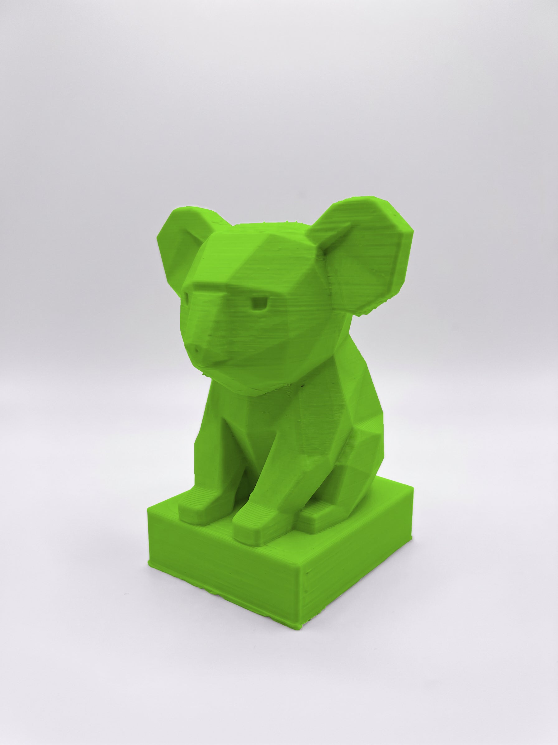 Statuina koala verde in stampa 3D PLA, totem animale low-poly da collezione