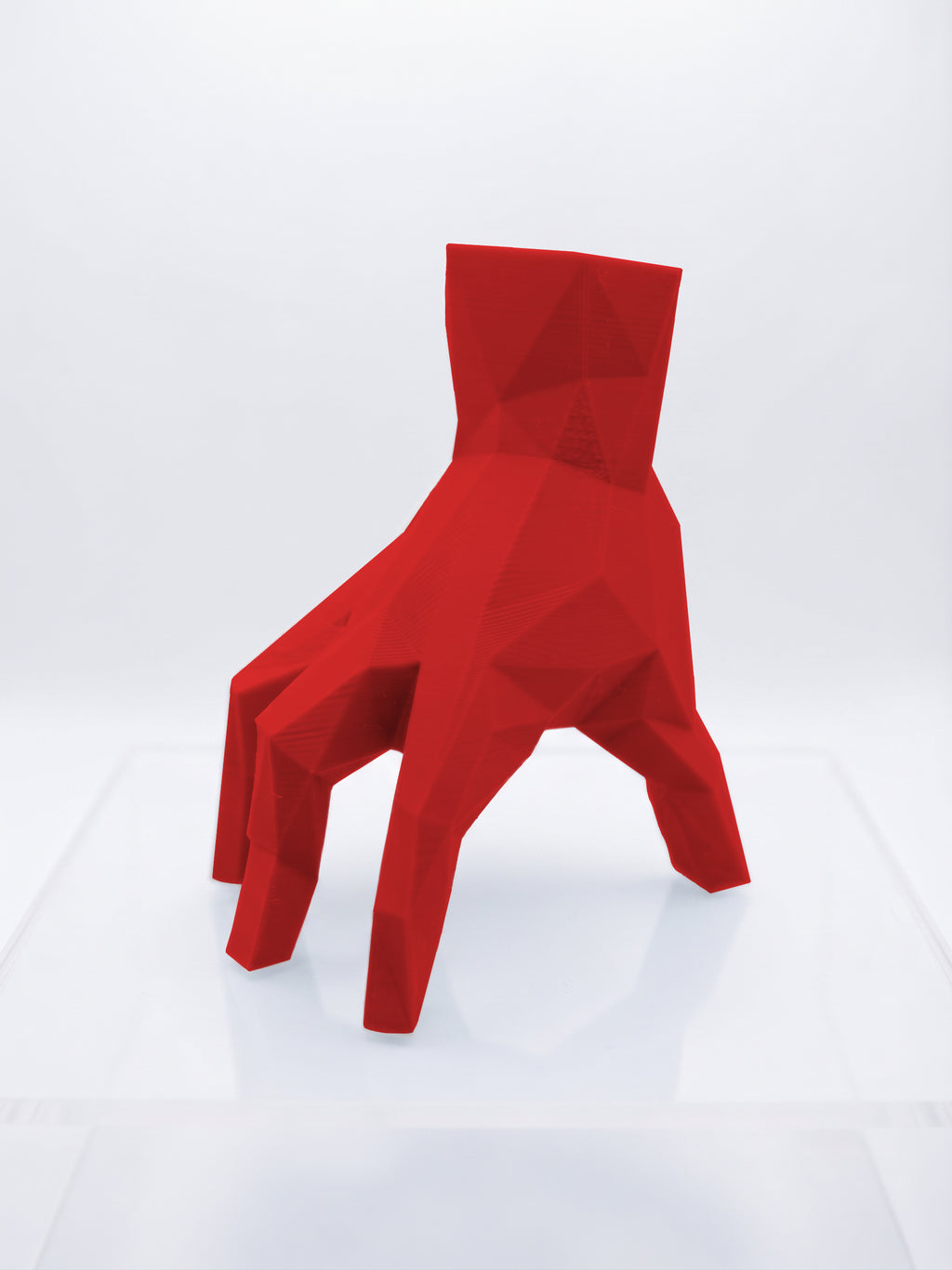 Statuina mano che cammina stile Famiglia Addams rosso in stampa 3D PLA low-poly
