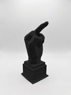 Statuina mano con dito medio nero in stampa 3D PLA, regalo ironico da scrivania low-poly
