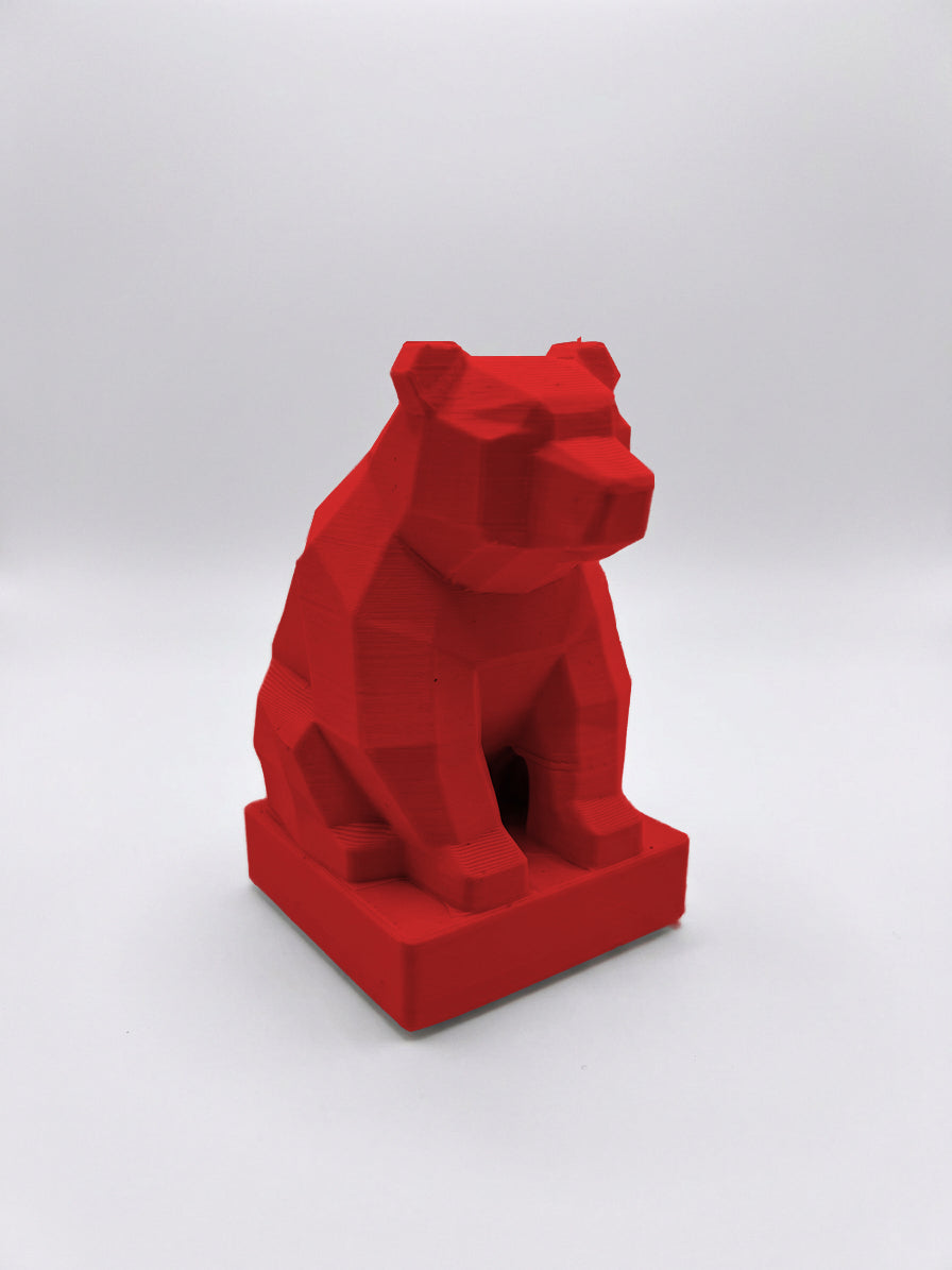 Statuina orso rosso in stampa 3D PLA, totem animale low-poly da collezione