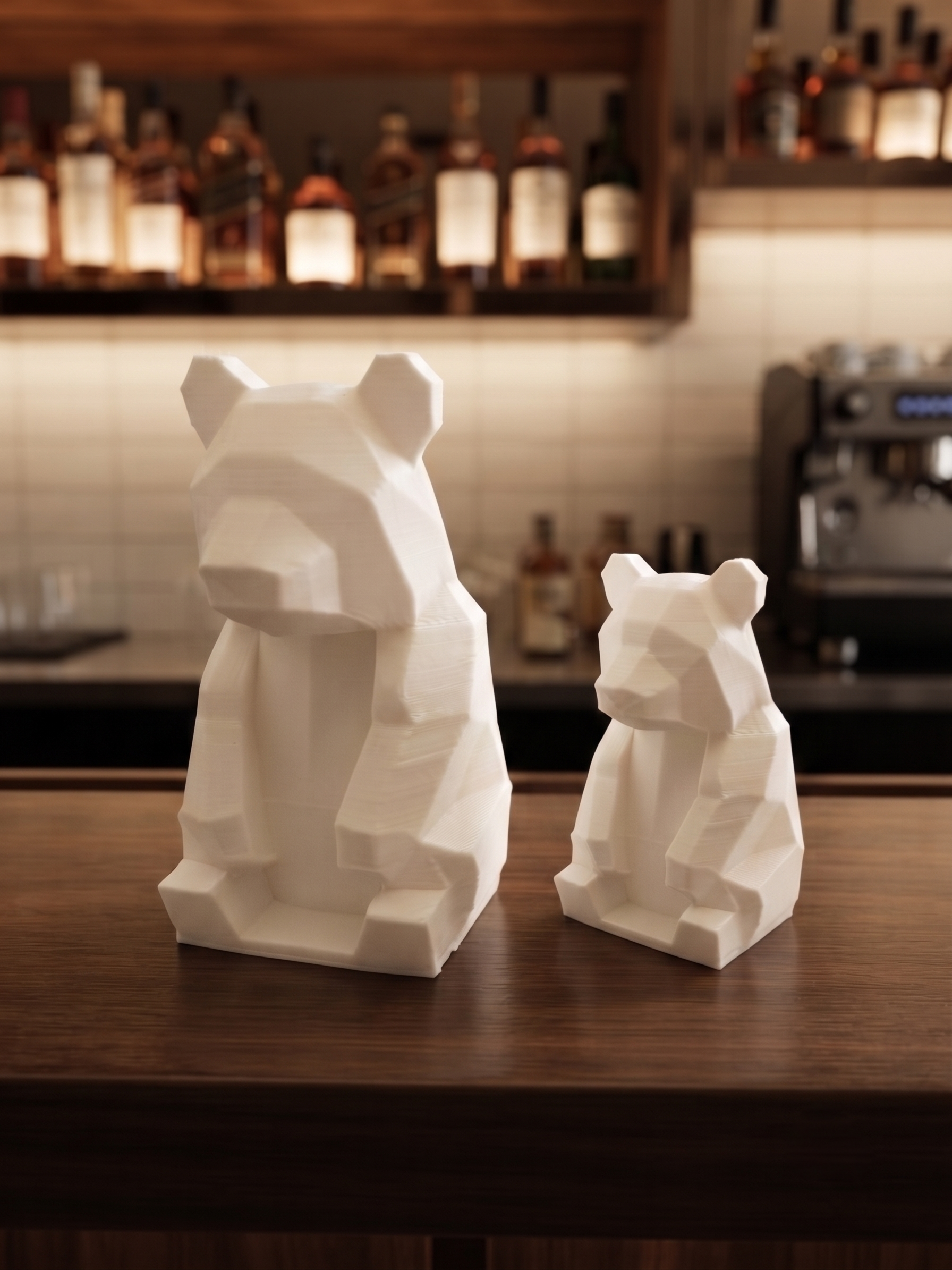 Statuina panda in ambientazione, idea regalo di design da collezione