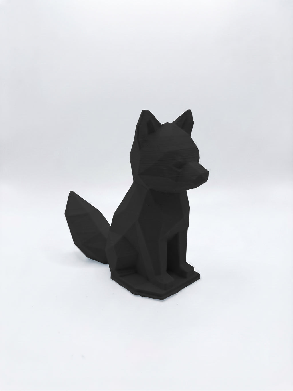 Statuina panda rosso nero in stampa 3D PLA, totem animale low-poly da collezione
