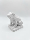 Statuina rana bianco in stampa 3D PLA, totem animale low-poly da collezione