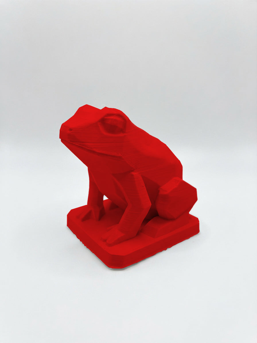 Statuina rana rosso in stampa 3D PLA, totem animale low-poly da collezione