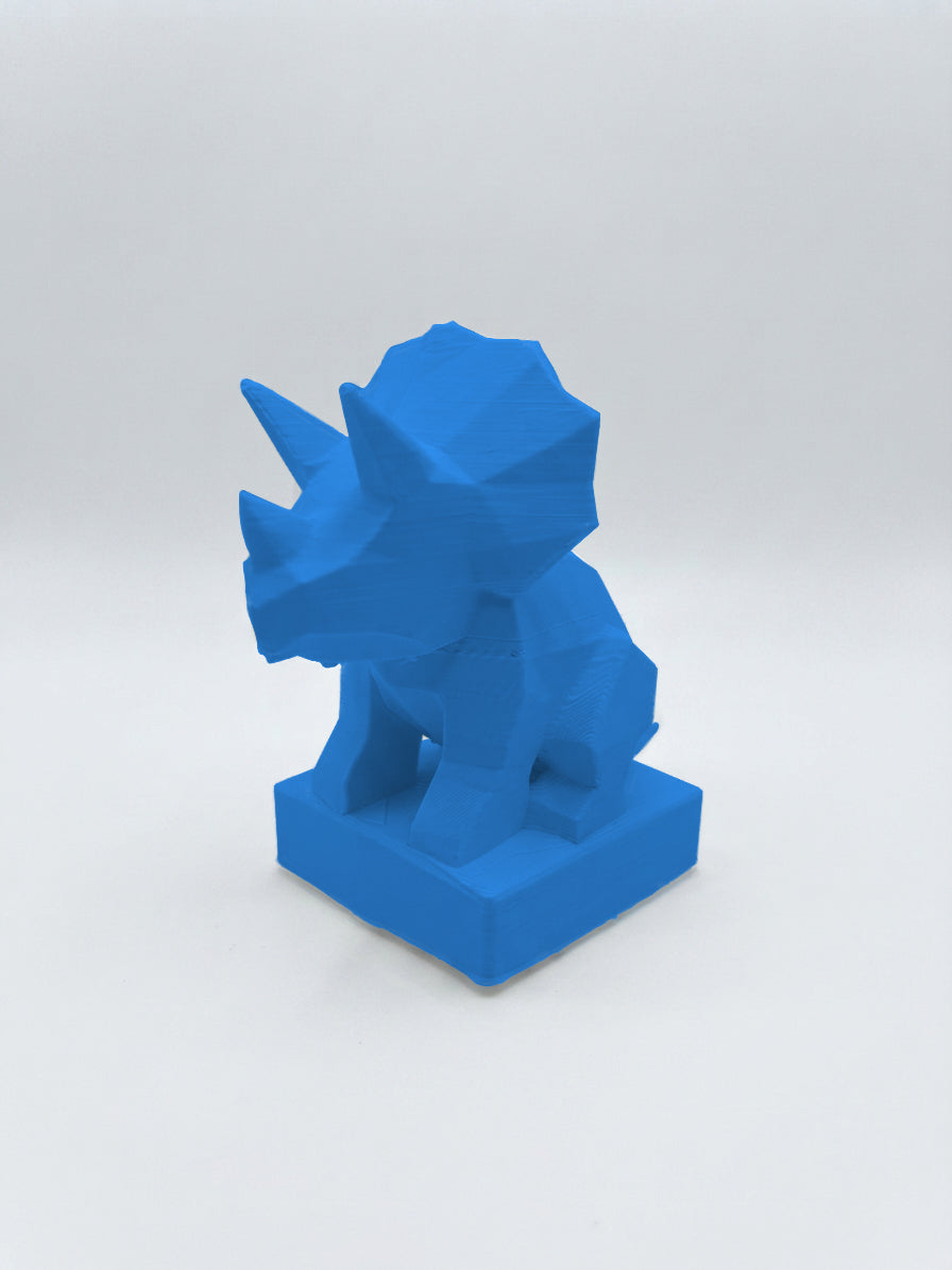 Statuina triceratopo blu in stampa 3D PLA, totem animale low-poly da collezione