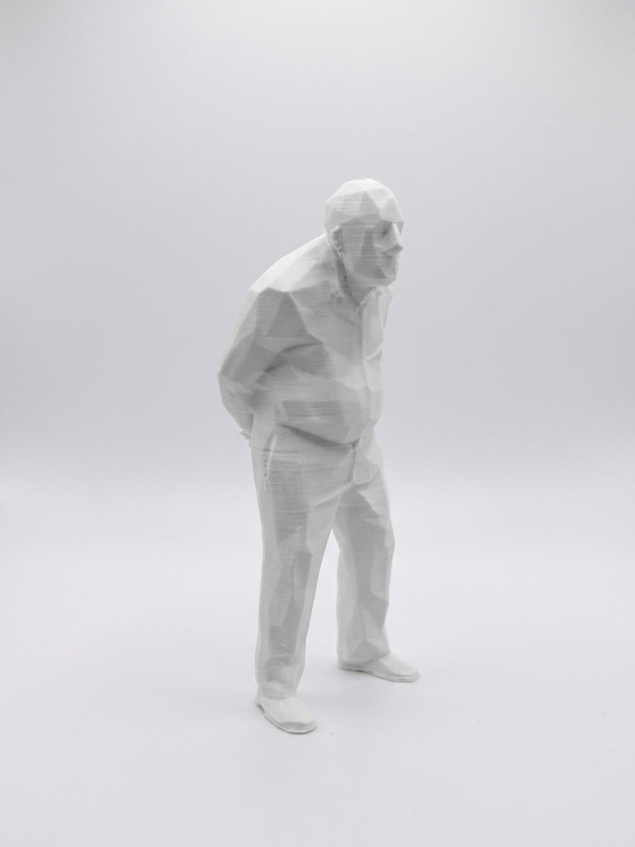Statuina Umarell bianca in stampa 3D PLA, l'omino che osserva i cantieri, soprammobile da scrivania