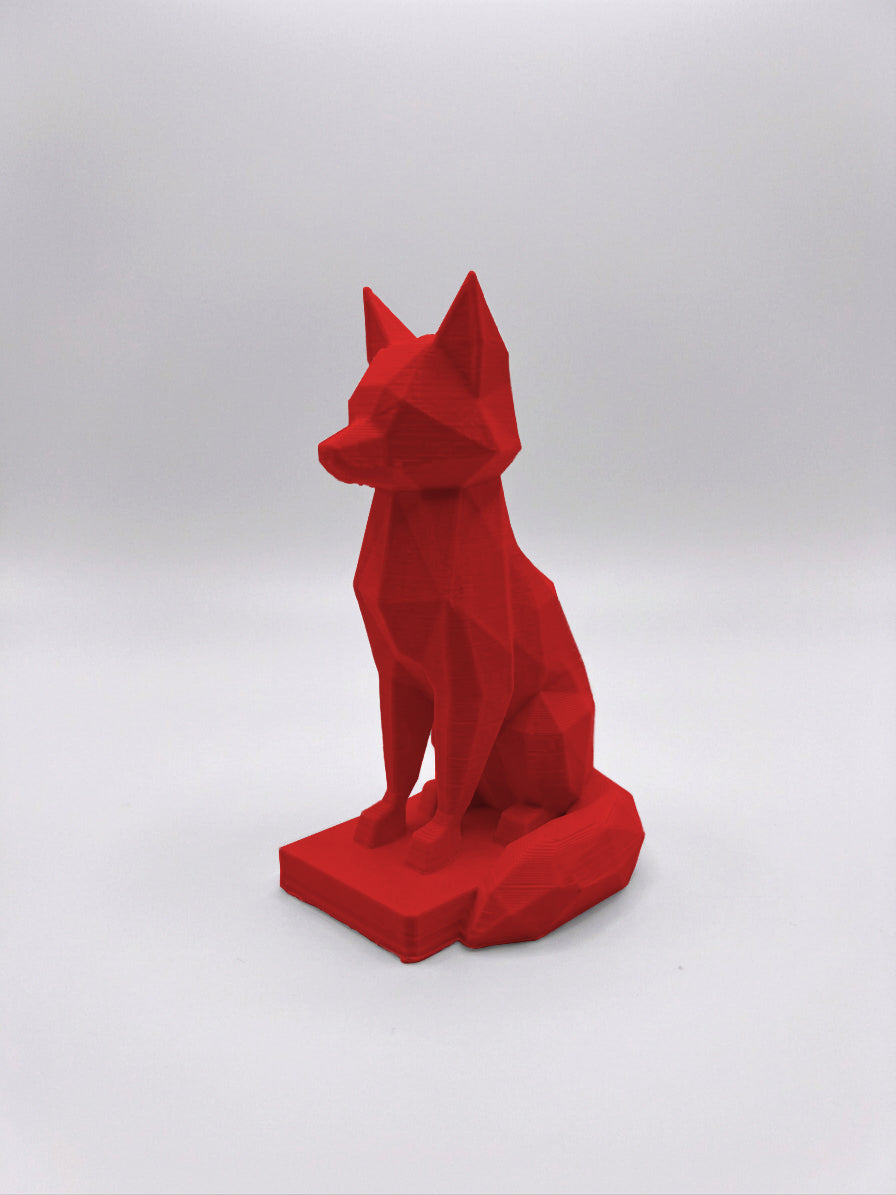 Statuina volpe rosso in stampa 3D PLA, totem animale low-poly da collezione